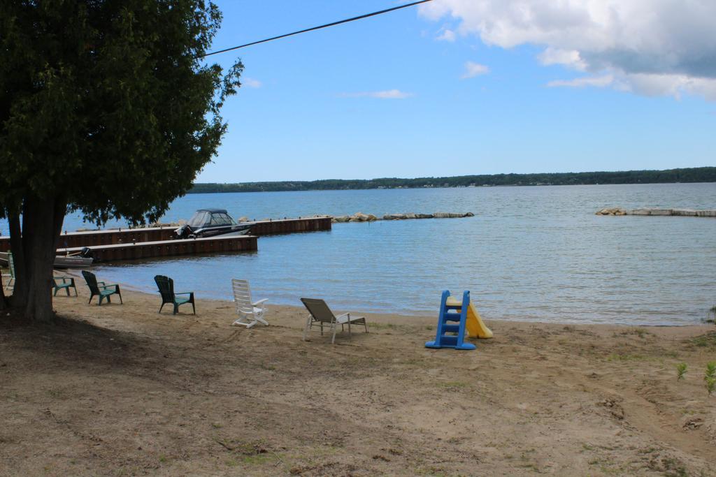 Bayshore Cottages Wiarton Exteriör bild